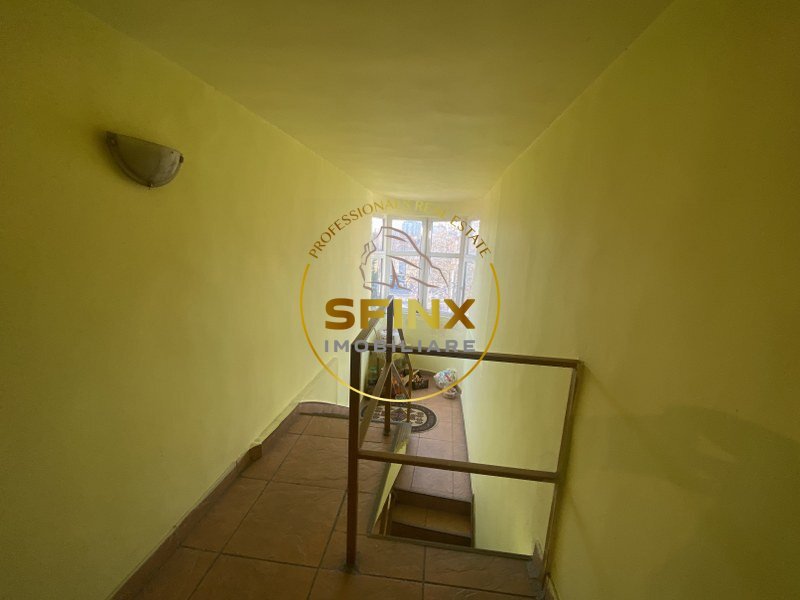 Patru camere, apartament vila ideal sediu firma sau rezidential,